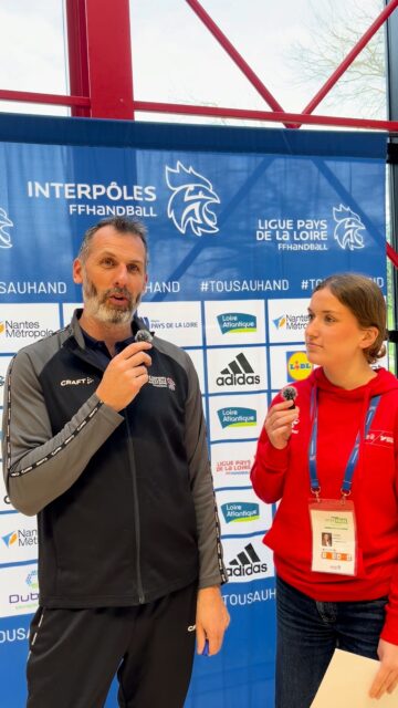 🔥 [𝑰𝙉𝑻𝙀𝑹𝙋𝑶𝙇𝑬𝙎 𝙈𝑨𝙎𝑪𝙐𝑳𝙄𝑵𝙎]

🎙️ Interview n°27

🤾‍♂️ Benoit PEYRABOUT, de la @ligue_nouvelleaquitaine_hand partage son analyse et ses impressions après la rencontre contre la @liguemartiniquehandball, @lghb971 et @ligueguyanehandball.

#InterpôlesMasculins2026 #Handball #polesport