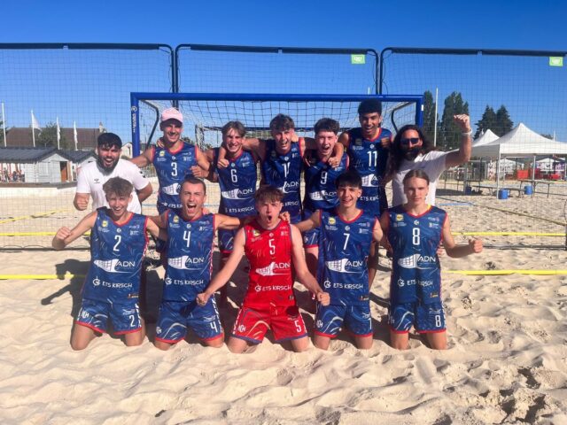 🏖️ [𝑰𝑵𝑻𝑬𝑹𝑳𝑰𝑮𝑼𝑬𝑺 𝑩𝑬𝑨𝑪𝑯 𝑯𝑨𝑵𝑫𝑩𝑨𝑳𝑳]

Après de beaux résultats, notre sélection masculine poursuit son aventure et se qualifie pour les demi-finales ! 💪

📍 Rendez-vous demain à 11h10 face à @ligueidfhandball 
La rencontre se disputera sur le Terrain 2 et ne sera malheureusement pas diffusée.

De leur côté, nos joueuses terminent leur parcours. Malgré les résultats, elles auront beaucoup appris et emmagasiné de l’expérience tout au long de cette compétition. Félicitations à elles pour leur engagement ! 👏

En parallèle se déroulent également les Intercomités. L’équipe féminine du Maine-et-Loire s’est elle aussi qualifiée pour les demi-finales et affrontera @c13.handball demain à 10h20 

📣 Tous derrière les Pays de la Loire !

@comite44handball @comite49handball @comite_53_handball @handcomitesarthe @vendeehb

#PDLL #PaysDeLaLoire #BeachHandball #Interligues2026 #TeamPDLL